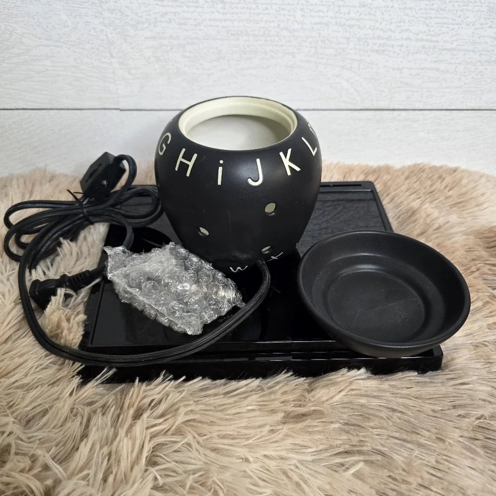 💜-SCENTSY | ABCs WARMER